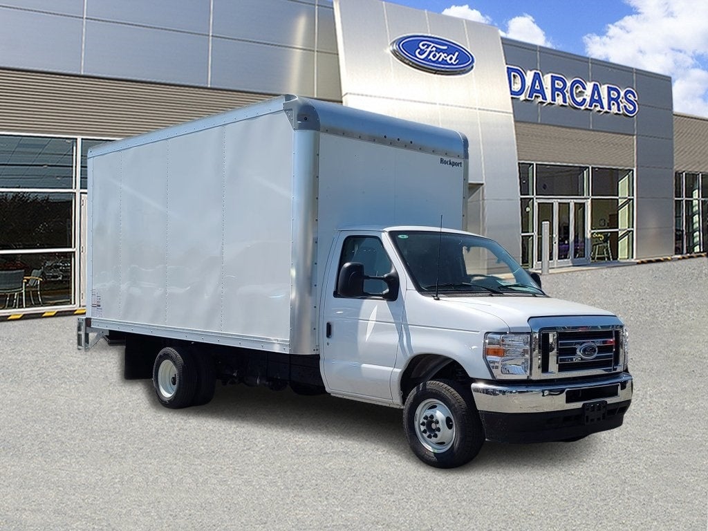 2025 Ford E-450SD 15&#39; Rockport Box Truck