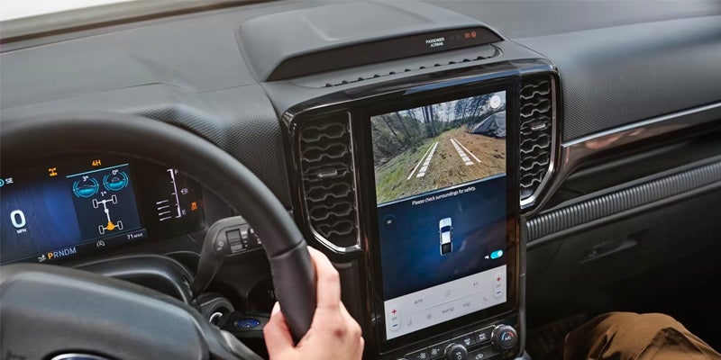 infotainment system 2024 ford ranger showing rear camera footage when in reverse