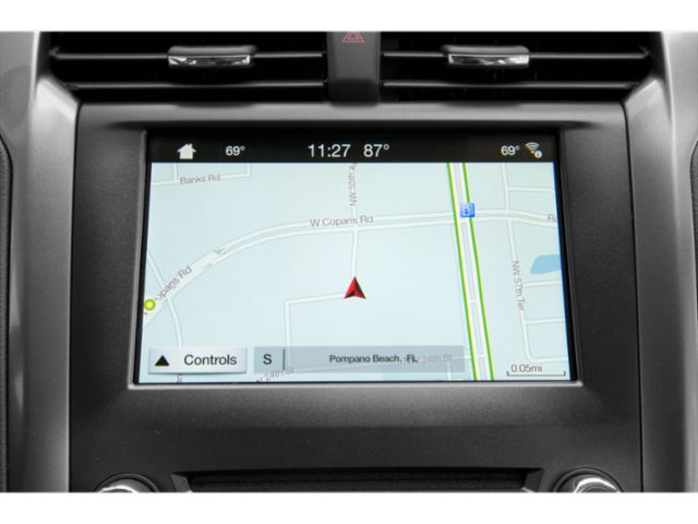 2018 Ford Fusion Hybrid SE photo 2