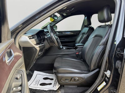 2022 Jeep Grand Cherokee L Altitude