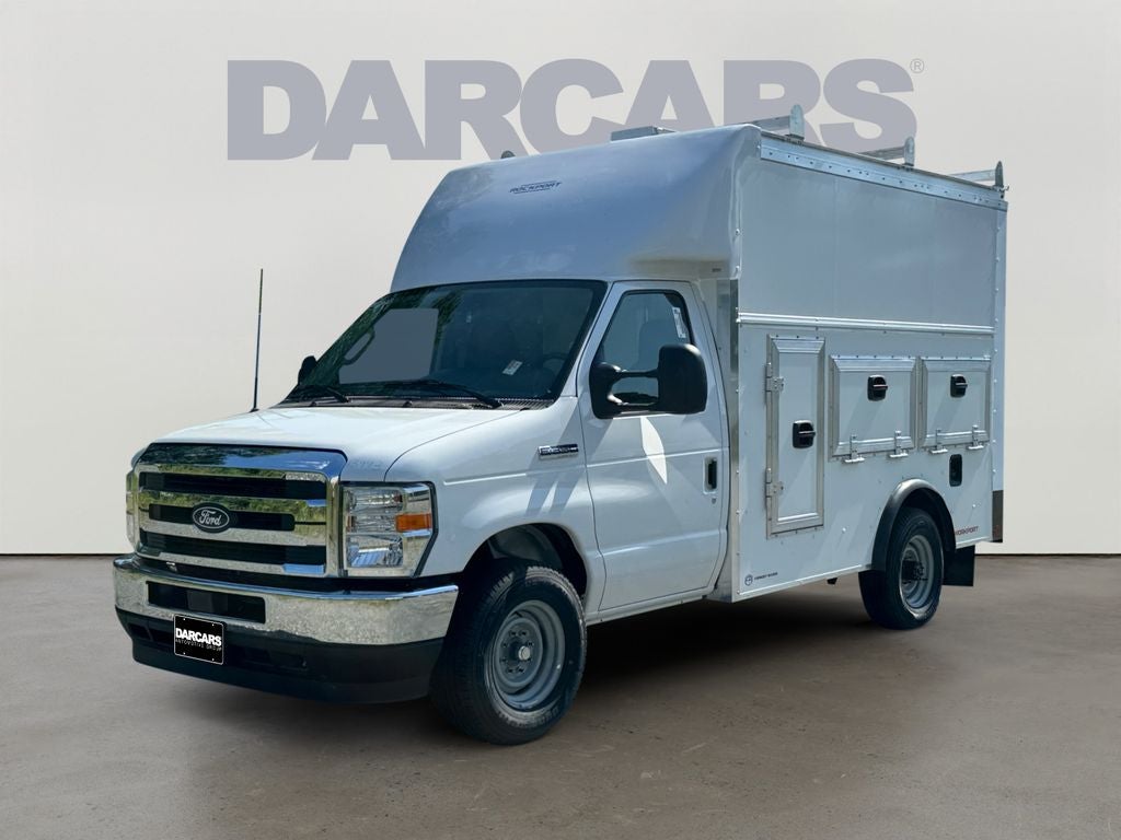 2027 Ford E-350SD Base Cutaway