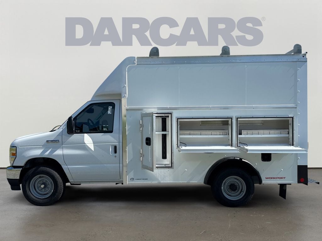 2027 Ford E-350SD Base Cutaway