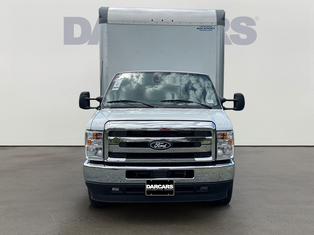 2027 Ford E-450 17 Ft ROCKPORT Box Truck W/ Tuckaway lift gate