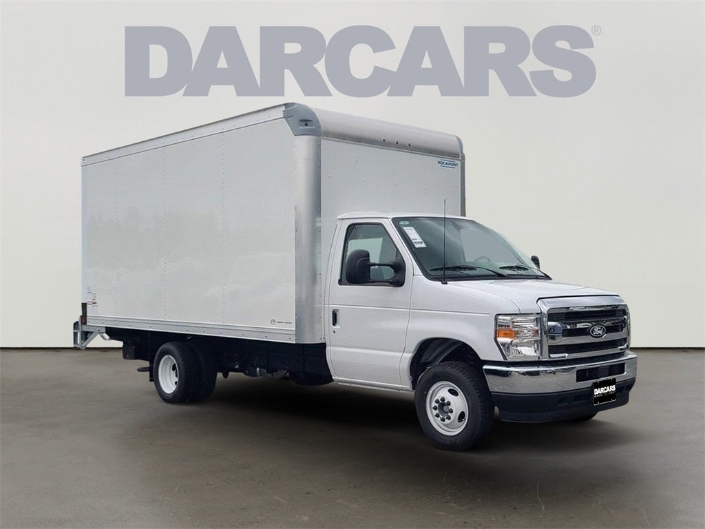 2026 Ford E-450 12ft ROCKPORT WORKPORT Walk In Utility Van