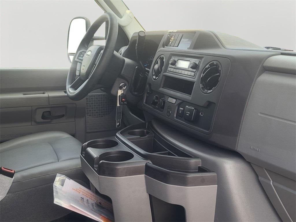 2026 Ford E-450 DRW 15 Ft ROCKPORT Box Truck W/ Tuck Under Liftgate