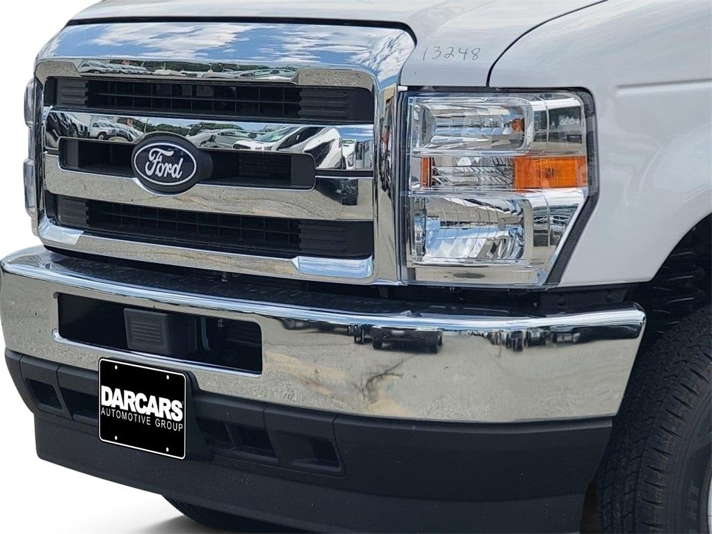 2026 Ford E-450 DRW 15 Ft ROCKPORT Box Truck W/ Tuck Under Liftgate