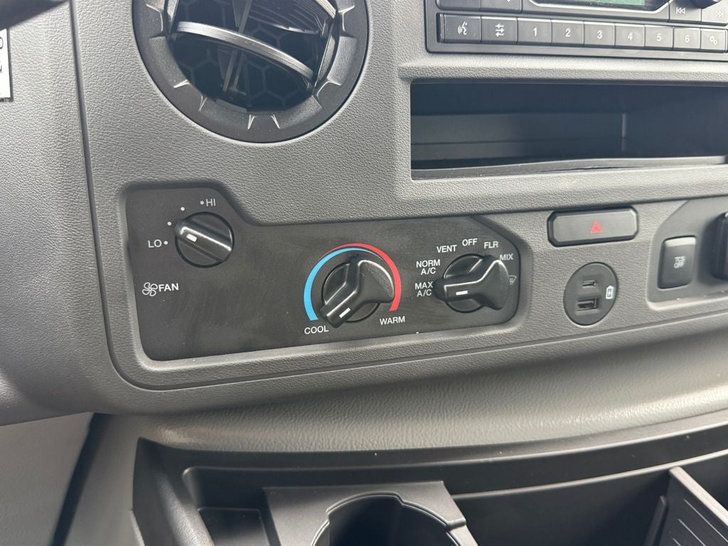 2027 Ford E-450SD Base