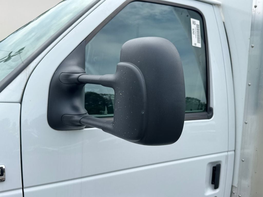 2027 Ford E-450SD Base