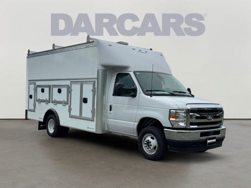 2027 Ford E-450SD Base