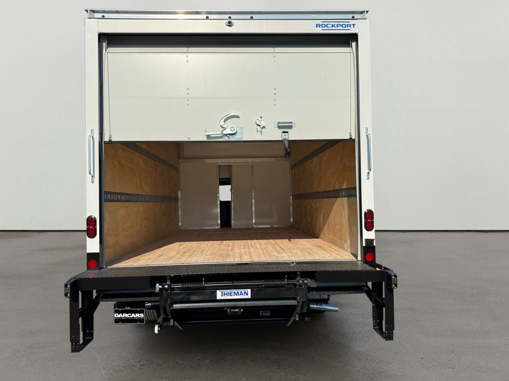 2027 Ford E-450SD Base