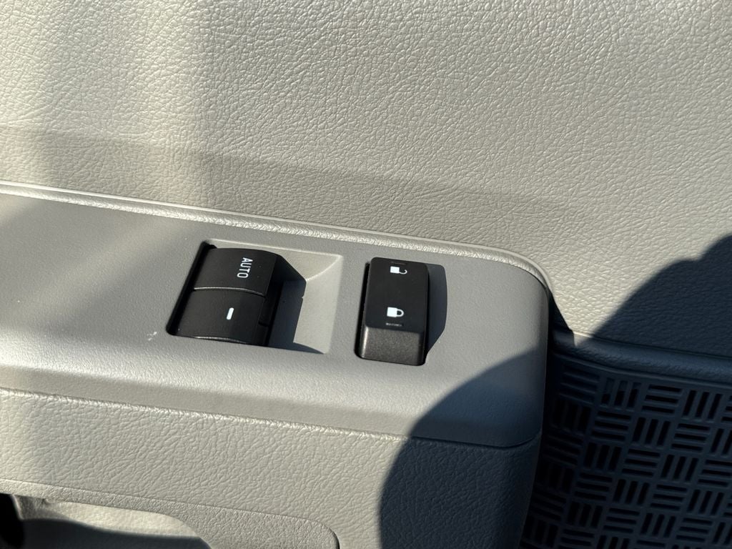 2027 Ford E-450SD Base