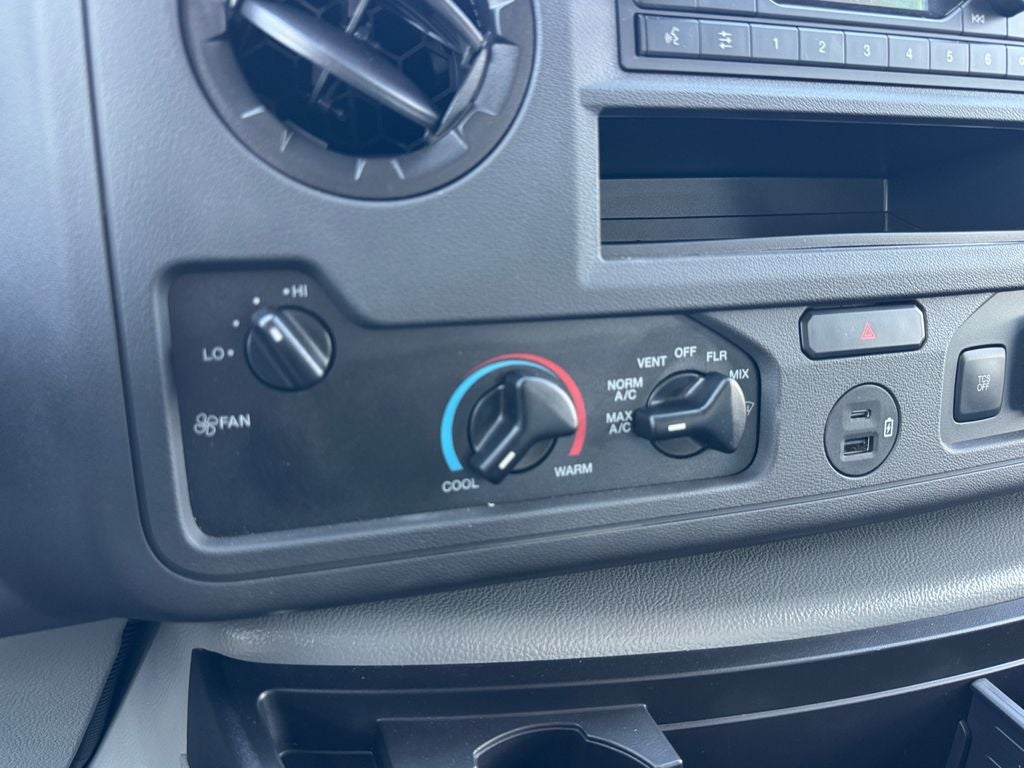 2027 Ford E-450SD Base