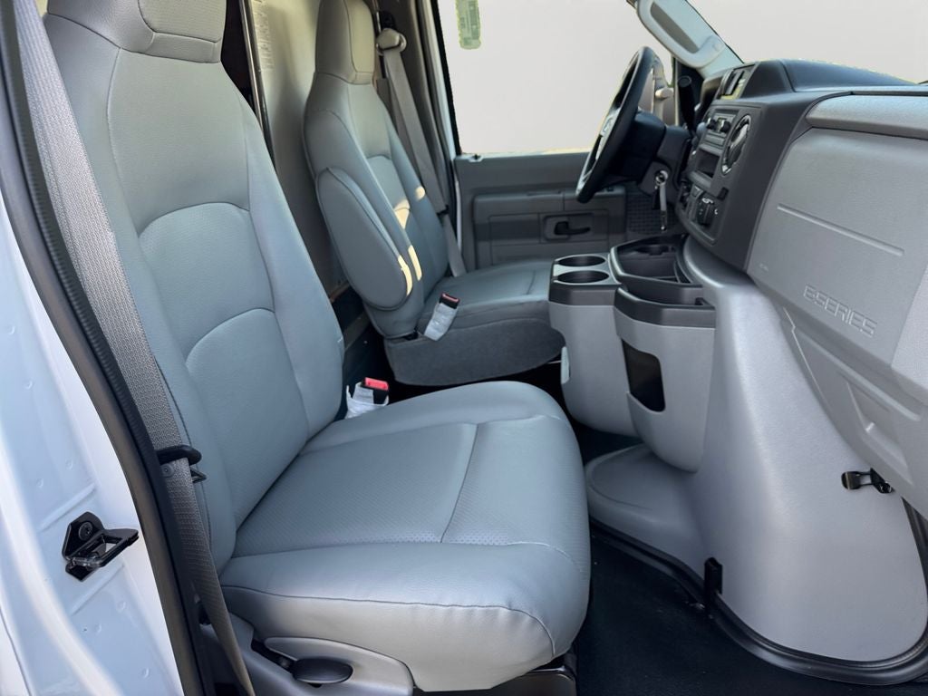 2027 Ford E-450SD Base