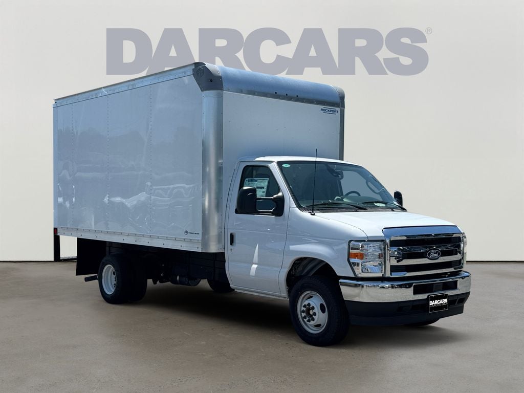 2027 Ford E-450 14 Ft ROCKPORT Box Truck W ramp