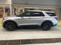 2022 Ford Explorer ST (Twin Panel Moonroof)