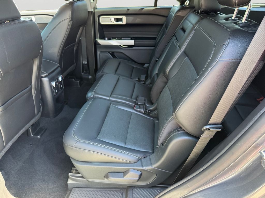 2021 Ford Explorer Limited Moon Roof