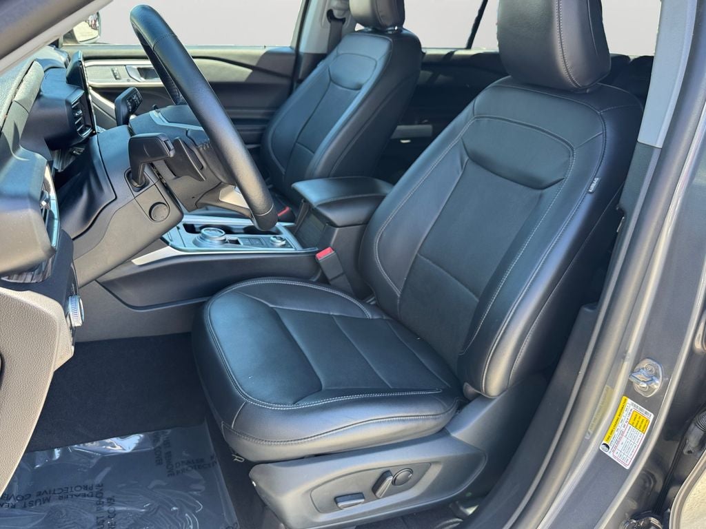 2021 Ford Explorer Limited Moon Roof