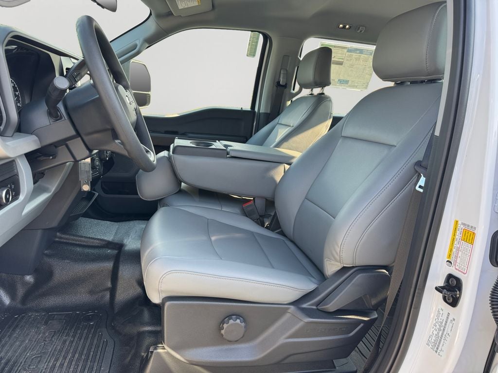 2027 Ford F-350SD XL