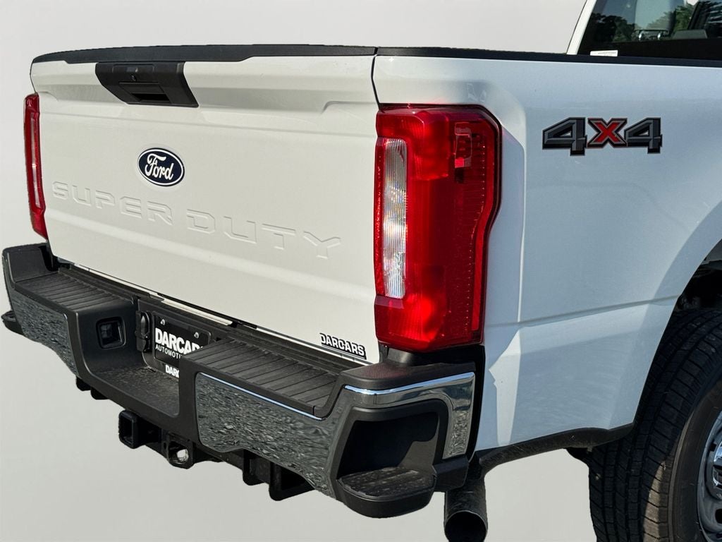 2027 Ford F-350SD XL