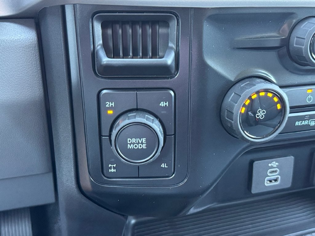 2027 Ford F-350SD XL