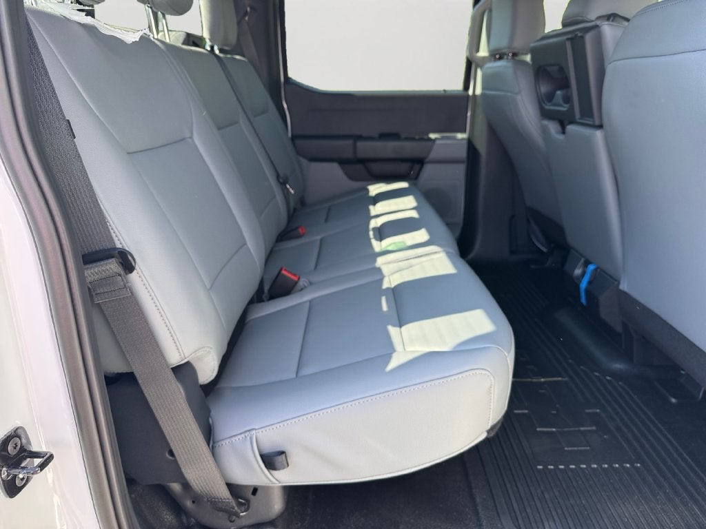 2027 Ford F-350SD XL