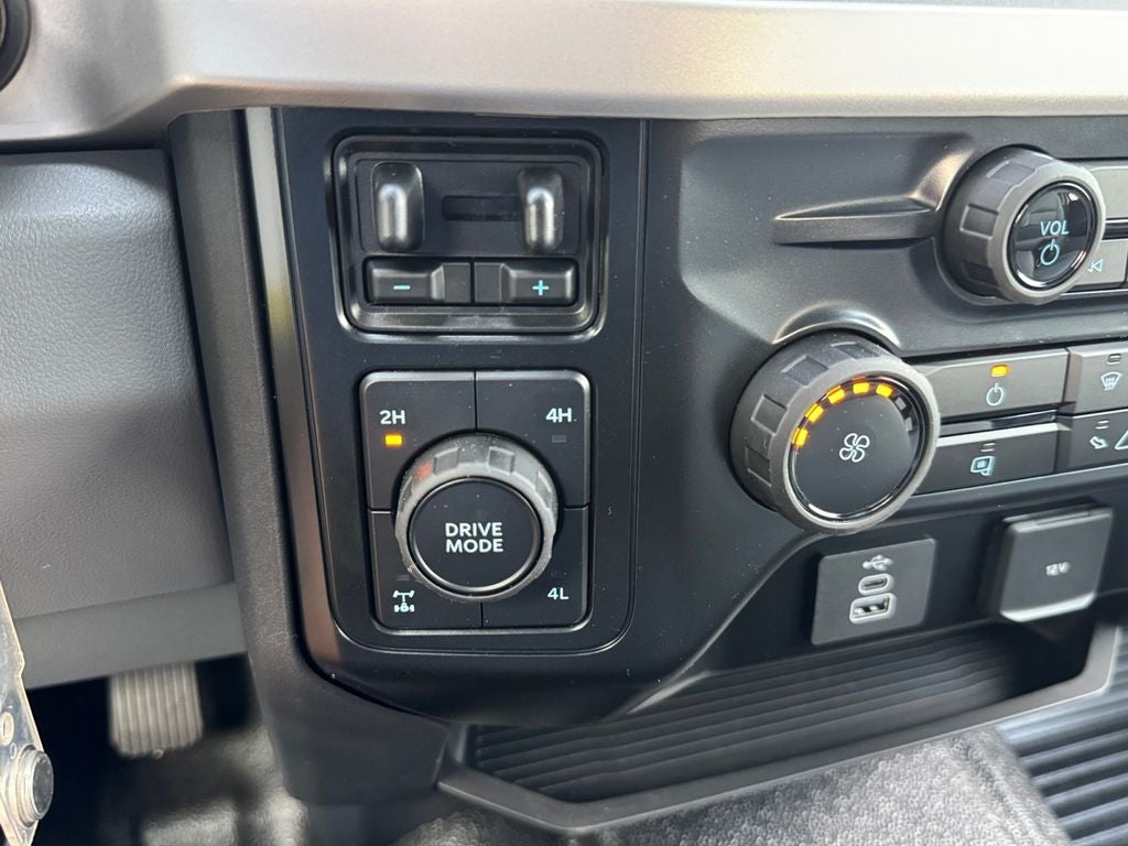 2027 Ford F-350SD XL