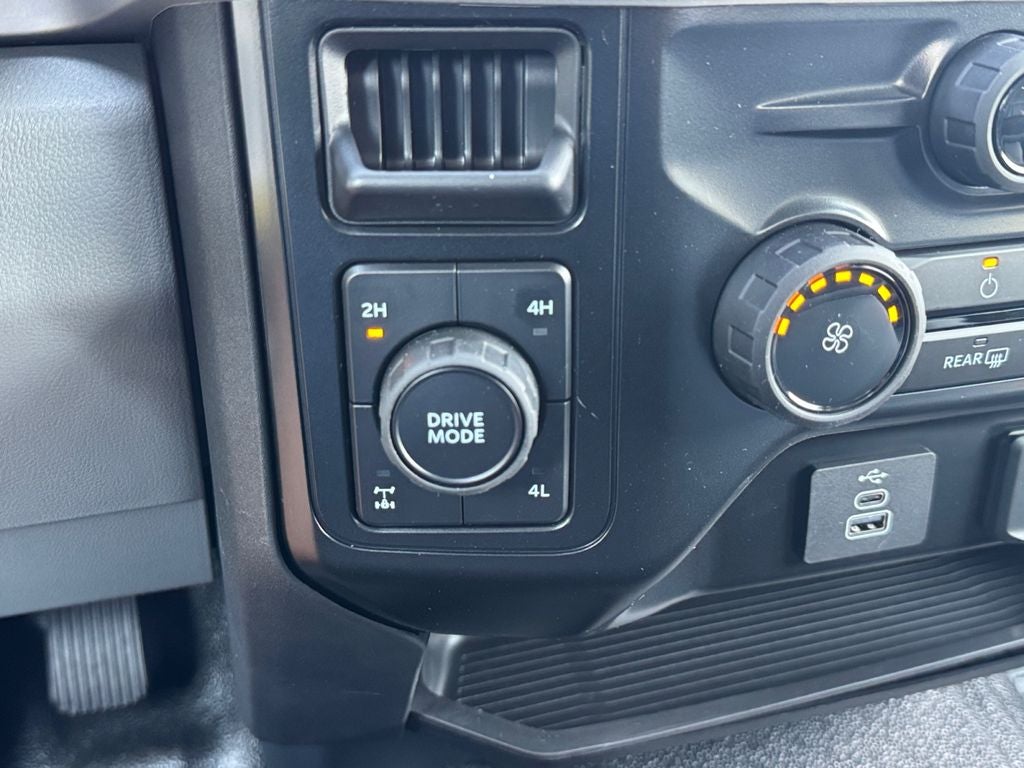 2027 Ford F-350SD XL