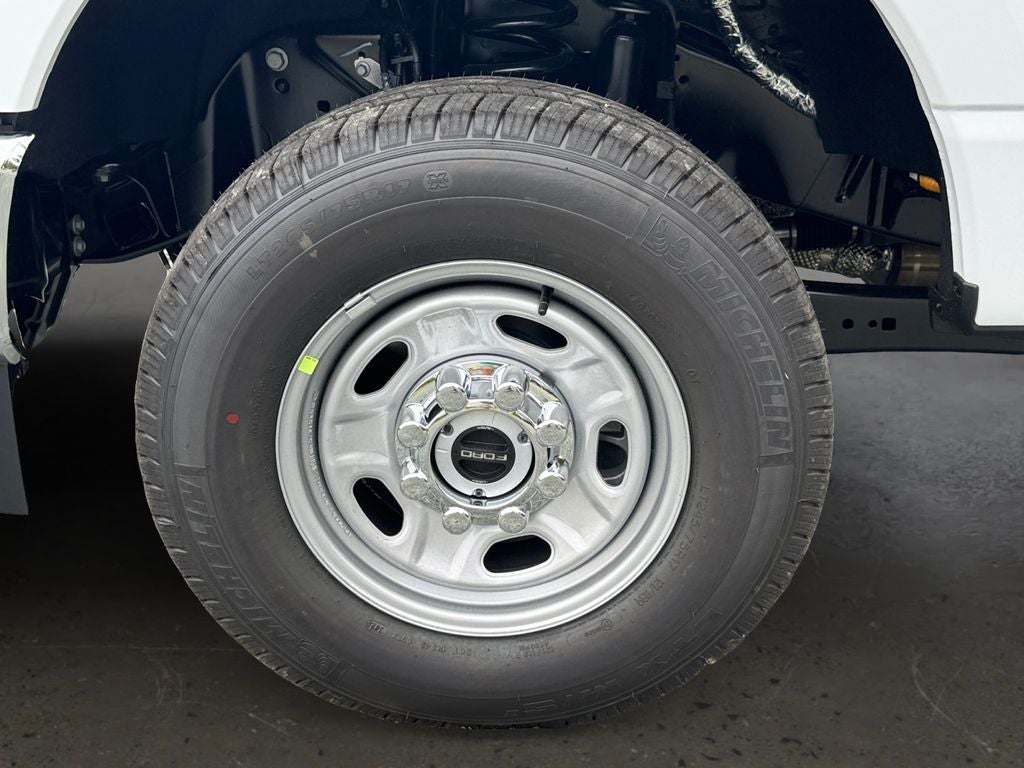 2027 Ford F-350SD XL