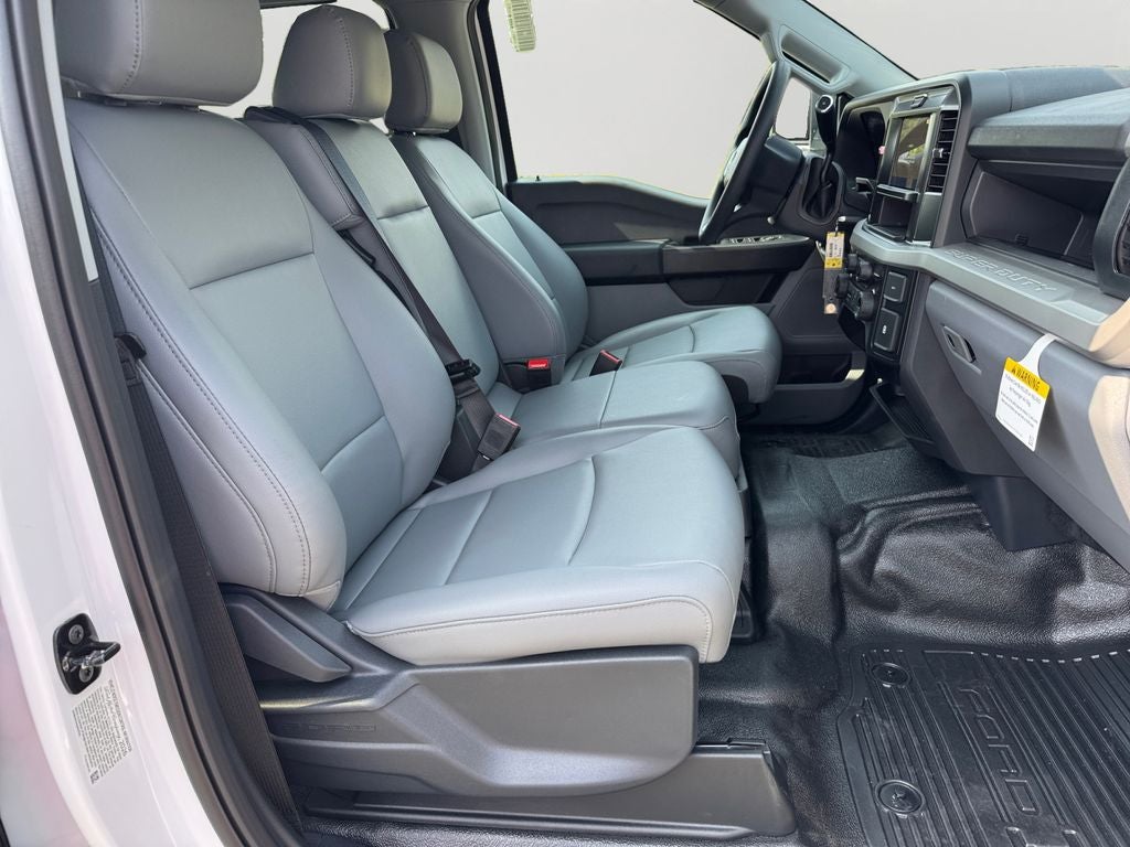 2027 Ford F-350SD XL