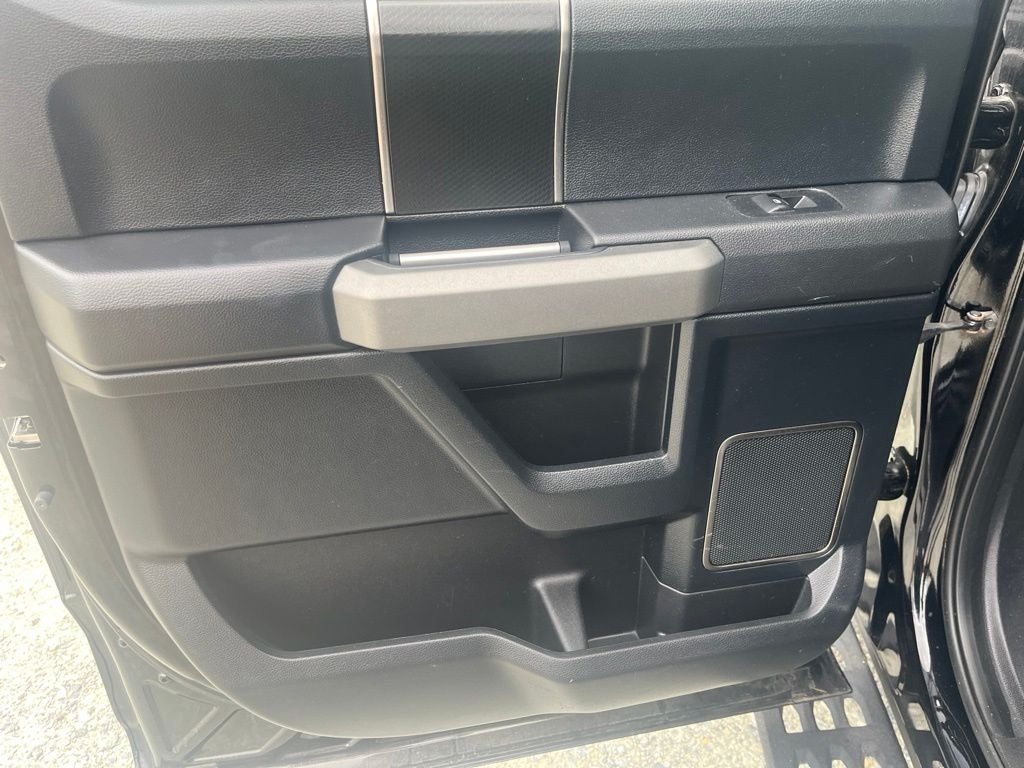 2017 Ford F-150 Raptor (Moonroof)