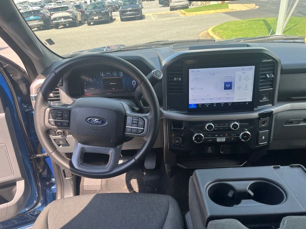 2025 Ford F-150 XLT 5.0 L V8