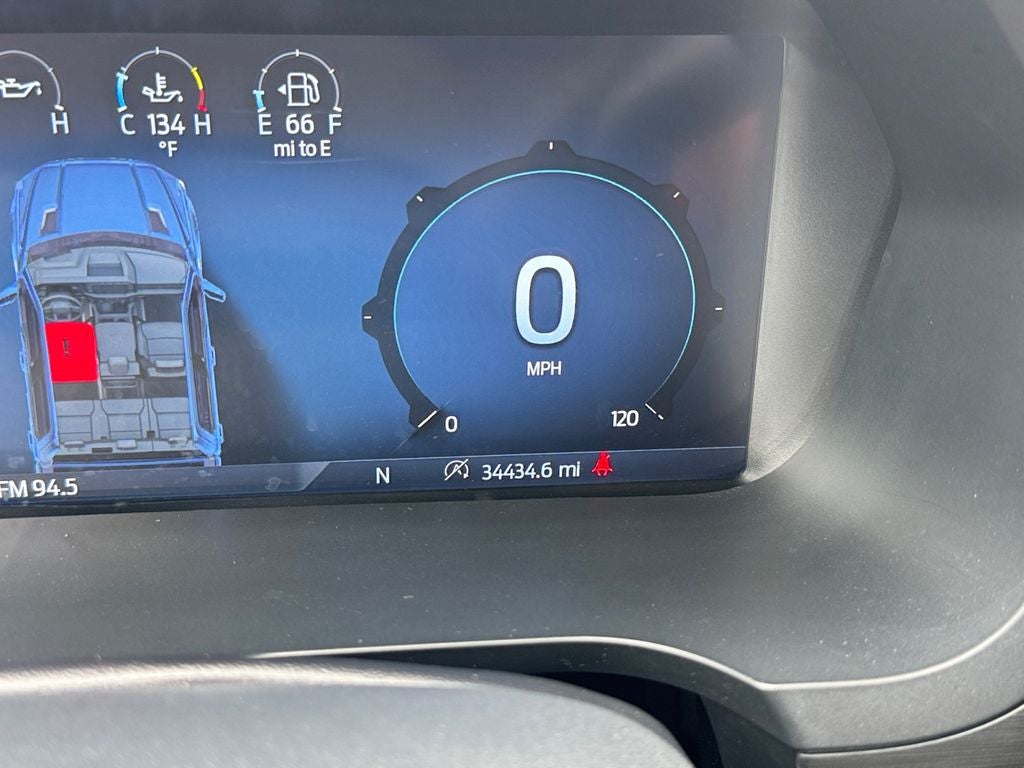 2025 Ford F-150 XLT 5.0 L V8