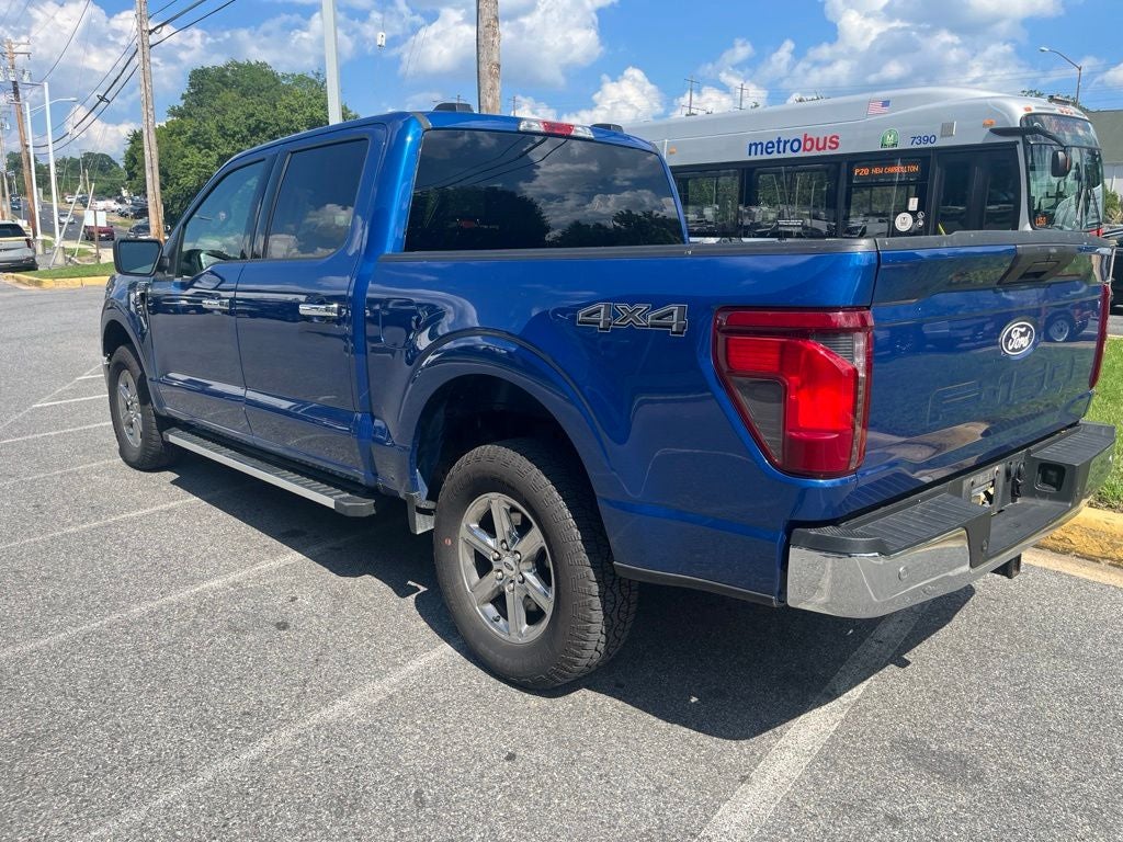 2025 Ford F-150 XLT 5.0 L V8