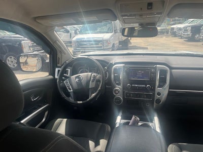 2017 Nissan Titan SV