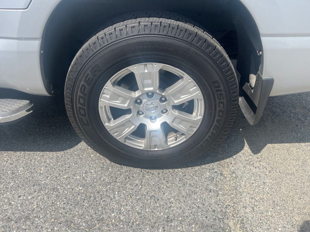 2017 Nissan Titan SV