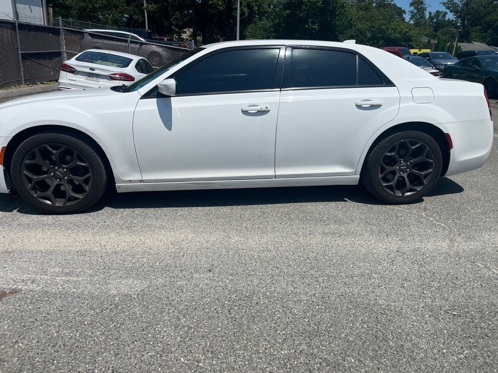 2019 Chrysler 300 S