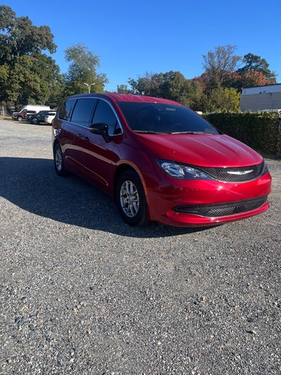 2026 Chrysler Voyager LX