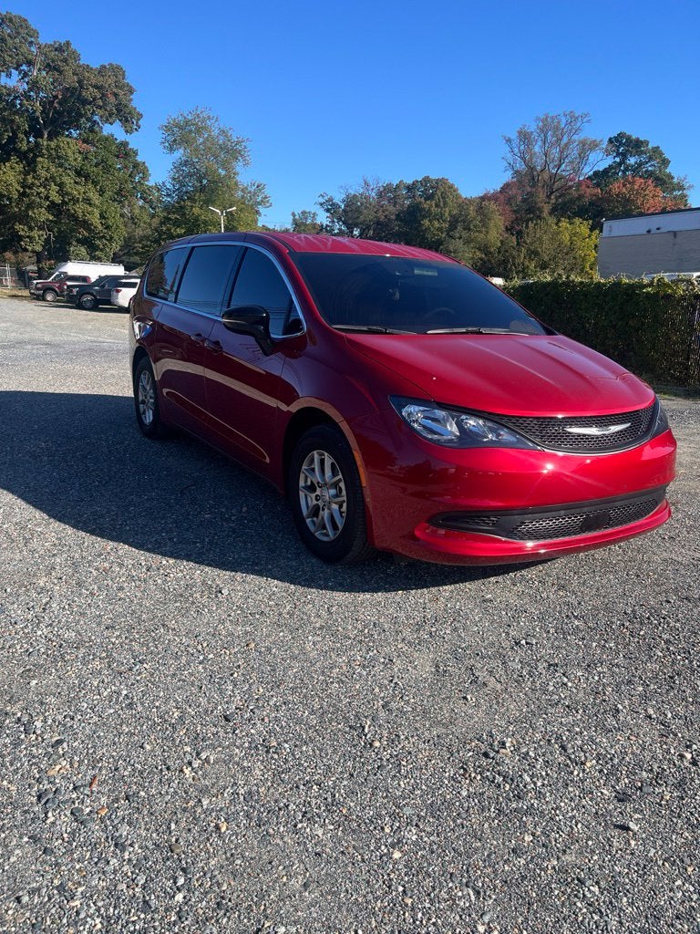 2026 Chrysler Voyager LX