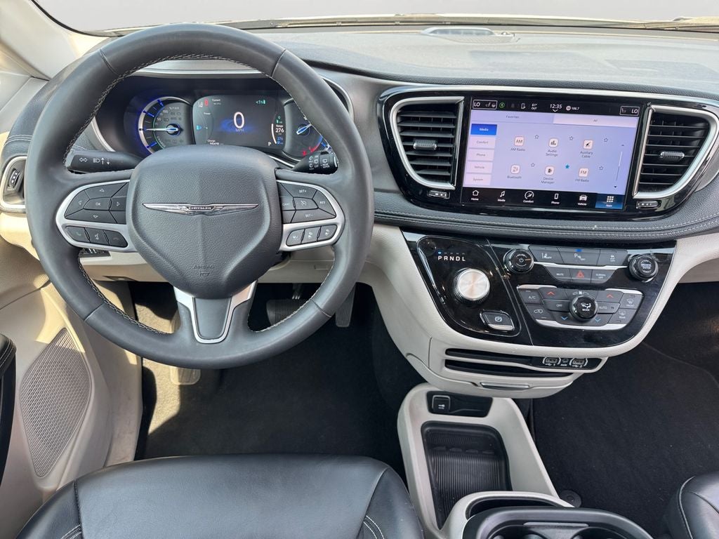 2023 Chrysler Pacifica Hybrid Touring L