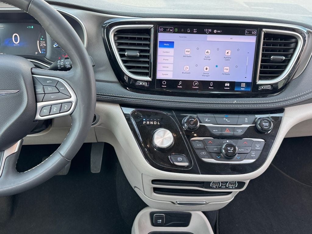 2023 Chrysler Pacifica Hybrid Touring L