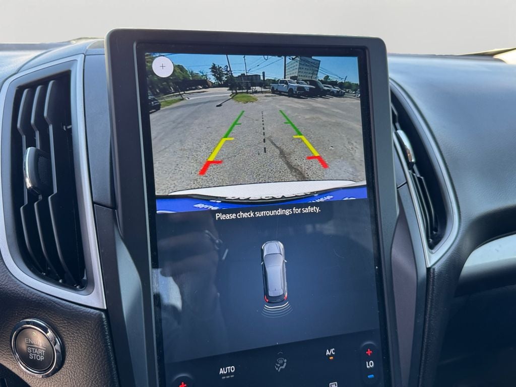 2022 Ford Edge SE