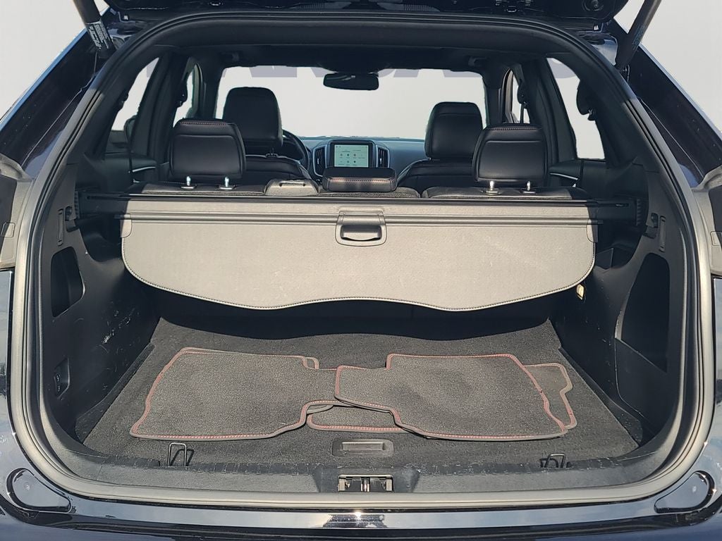 2022 Ford Edge ST Line