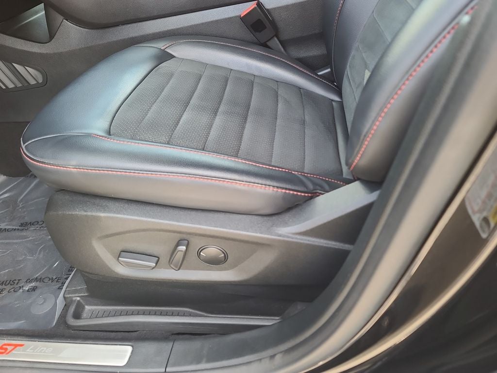 2022 Ford Edge ST Line