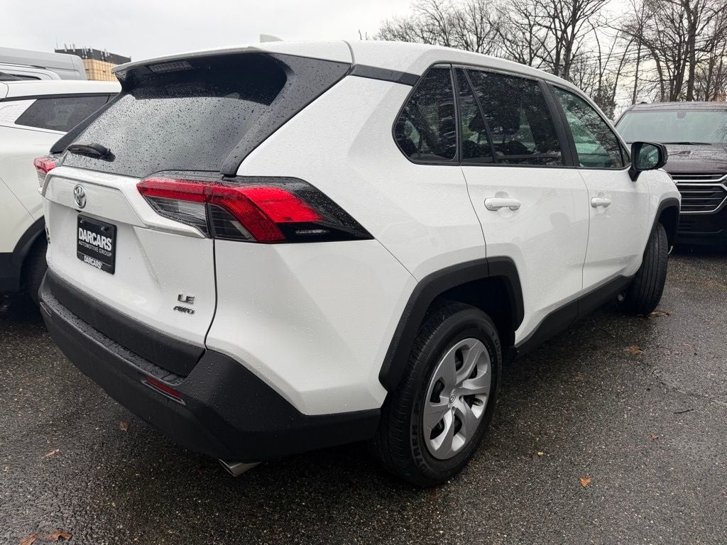 2024 Toyota RAV4 LE