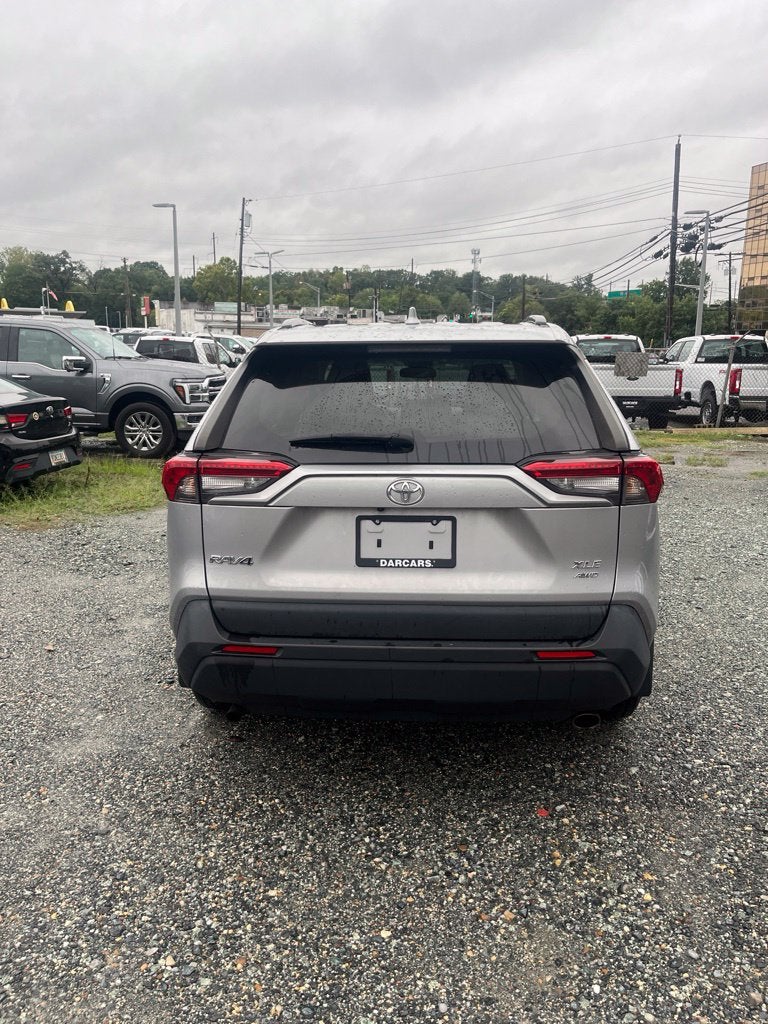 2022 Toyota RAV4 XLE