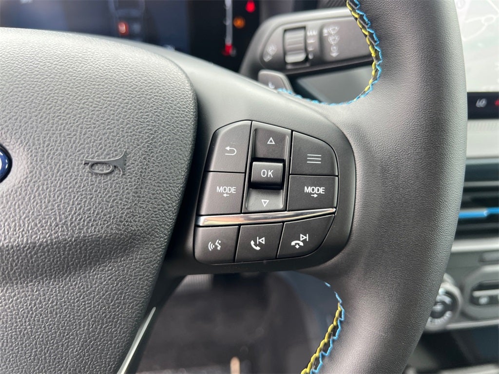 2025 Ford Maverick Lobo High