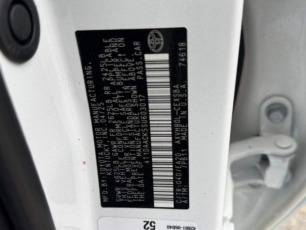 2025 Toyota Camry SE