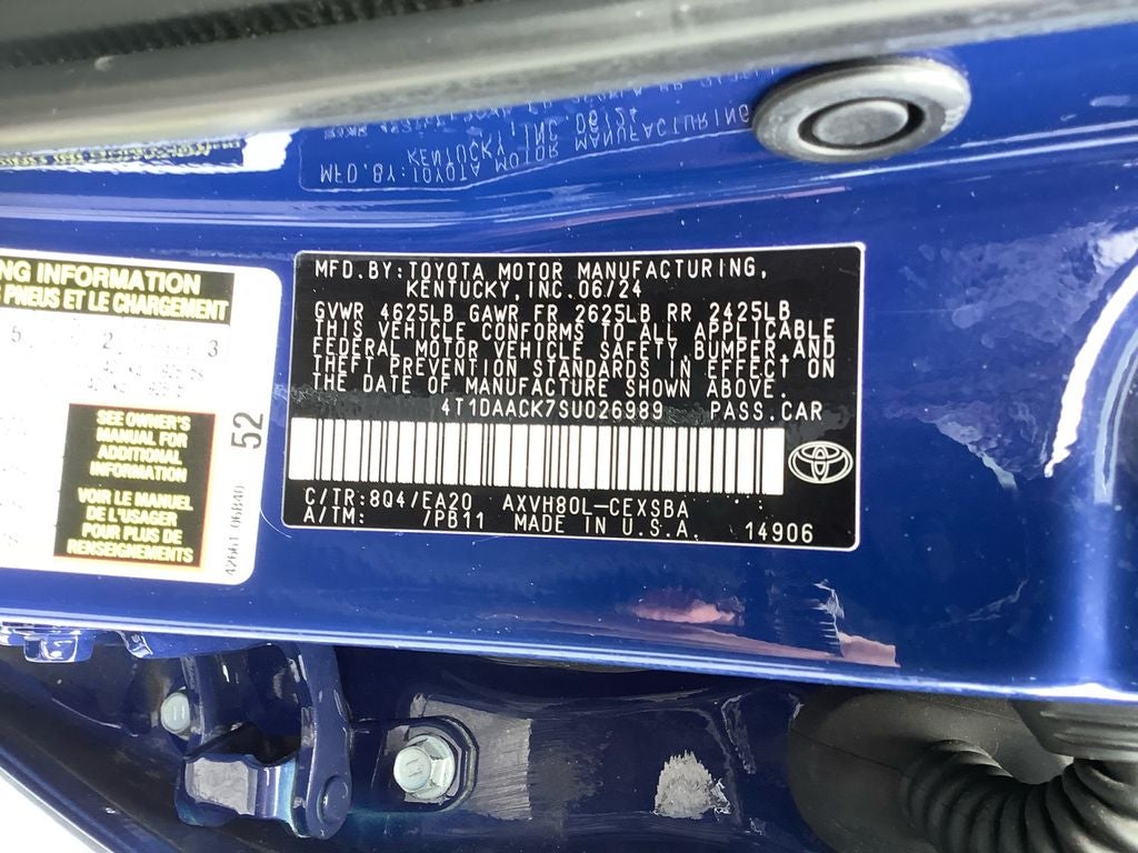2025 Toyota Camry SE