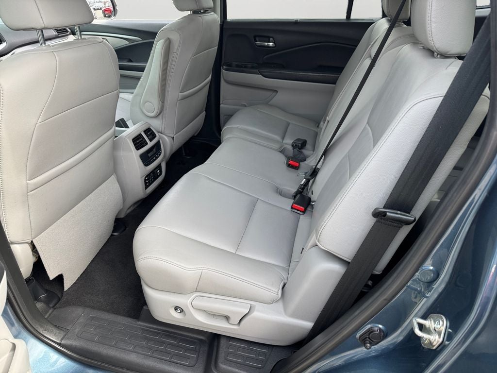 2018 Honda Pilot EX-L w/Rear Entertainment System