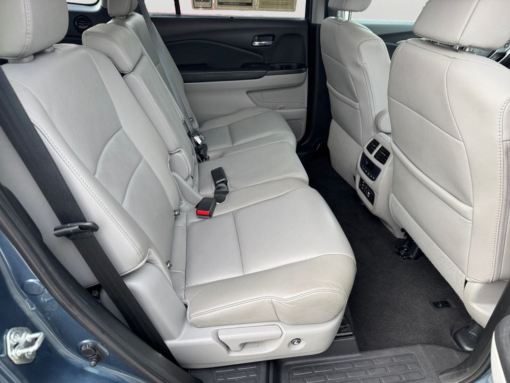 2018 Honda Pilot EX-L w/Rear Entertainment System
